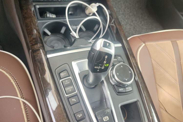 Used BMW X5 2014 xDrive35i Elegant Edition Gear Lever