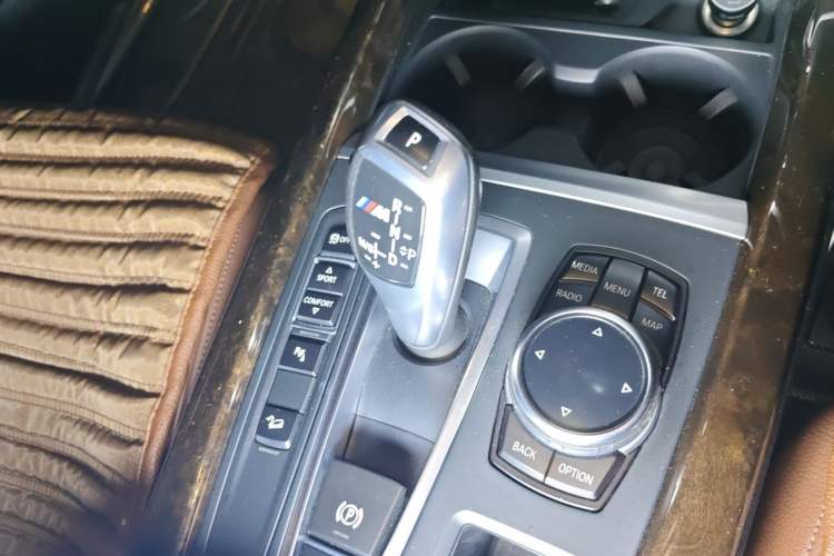 Used BMW X5 2014 xDrive35i Leading Model Gear Lever