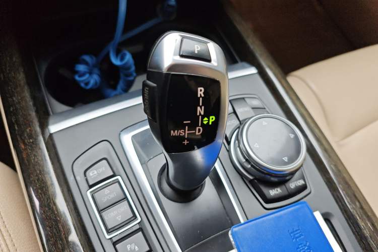 Used BMW X5 2014 xDrive35i Luxury Edition Gear Lever