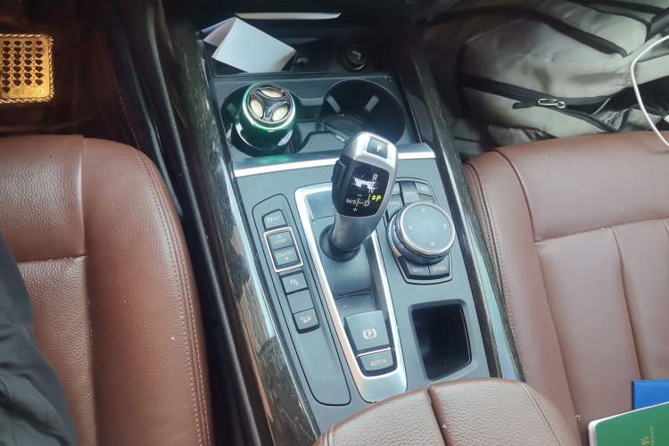 Used BMW X5 2014 xDrive35i Elegant Edition Gear Lever