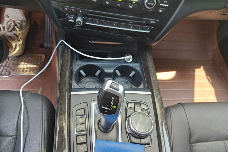 Used BMW X5 2014 xDrive35i Gasoline 5-seater U.S. specification Gear Lever