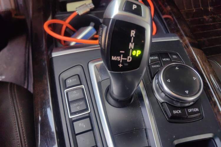 Used BMW X5 2014 xDrive35i Elegant Edition Gear Lever