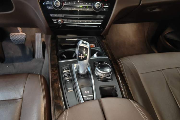 Used BMW X5 2014 xDrive35i Elegant Edition Gear Lever
