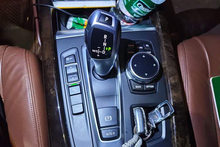 Used BMW X5 2014 xDrive35i Elegant Edition Gear Lever