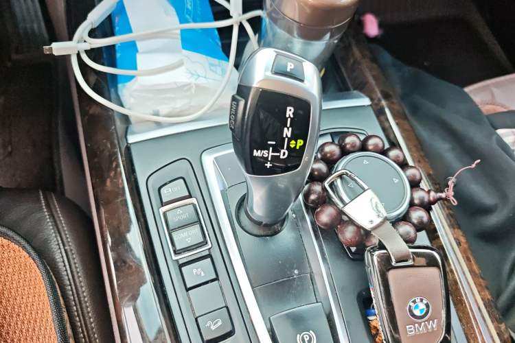 Used BMW X5 2014 xDrive35i Elegant Edition Gear Lever