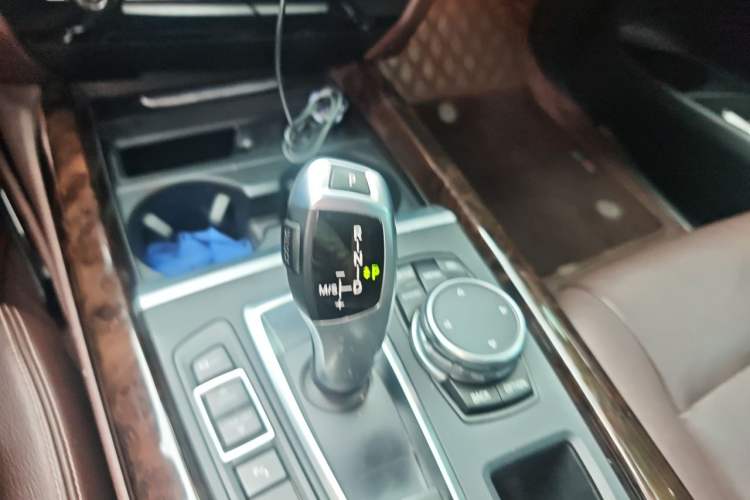 Used BMW X5 2014 xDrive35i Elegant Edition Gear Lever