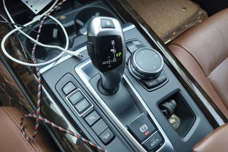 Used BMW X5 2014 xDrive35i Elegant Edition Gear Lever
