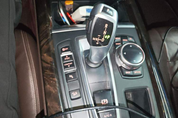 Used BMW X5 2014 xDrive35i Elegant Edition Gear Lever