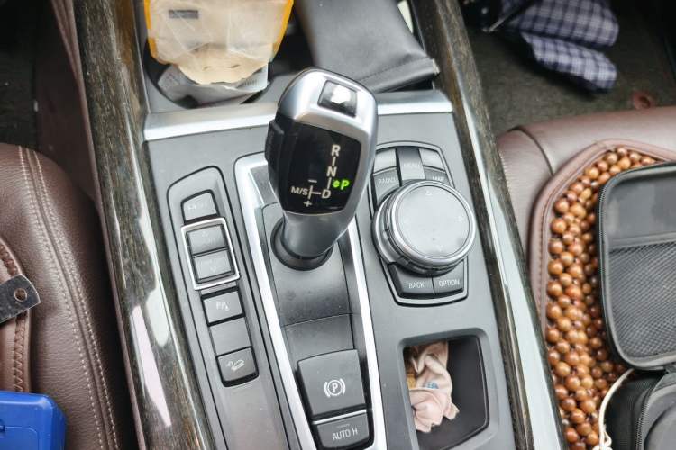 Used BMW X5 2014 xDrive35i Luxury Edition Gear Lever