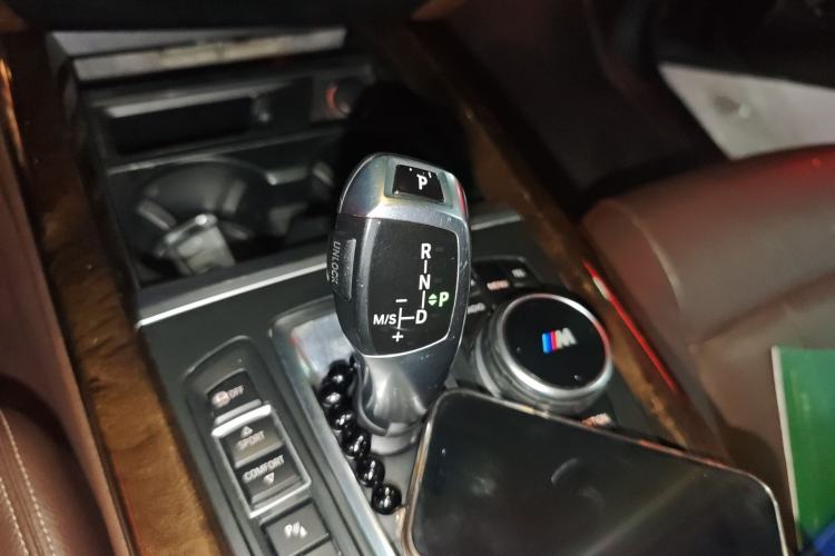 Used BMW X5 2014 xDrive35i Elegant Edition Gear Lever