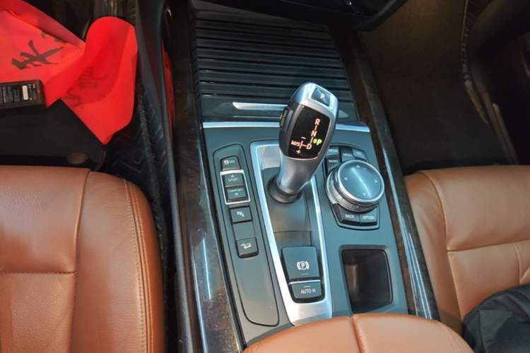 Used BMW X5 2014 xDrive35i Elegant Edition Gear Lever