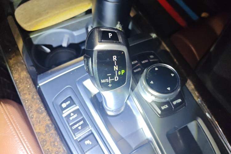 Used BMW X5 2014 xDrive35i Elegant Edition Gear Lever