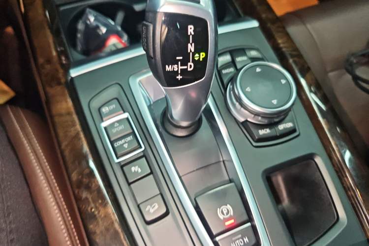 Used BMW X5 2014 xDrive35i Elegant Edition Gear Lever