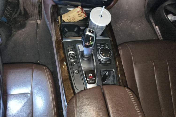 Used BMW X5 2014 xDrive35i Elegant Edition Gear Lever