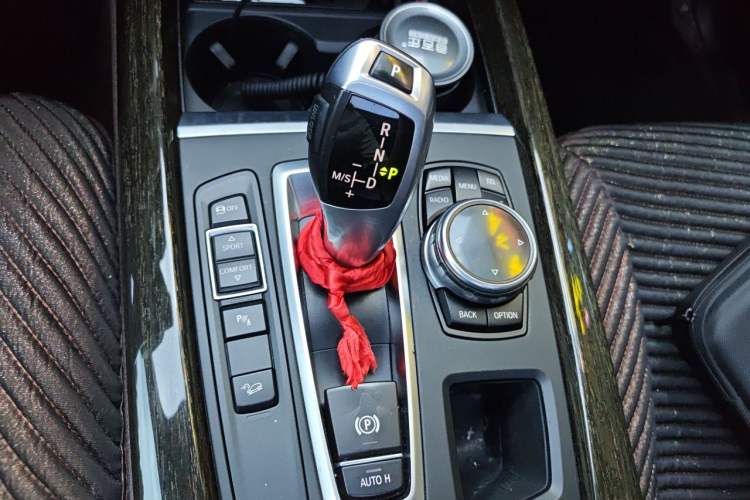 Used BMW X5 2014 xDrive35i Luxury Edition Gear Lever