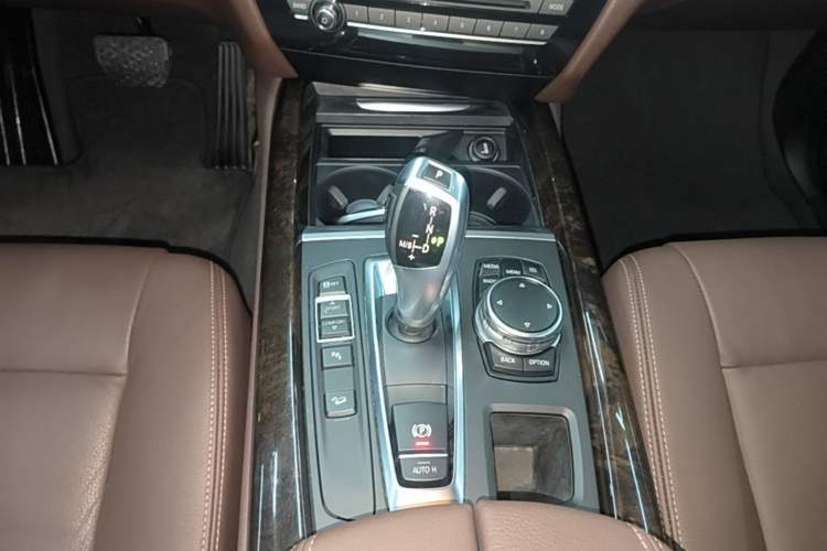 Used BMW X5 2014 xDrive35i Elegant Edition Gear Lever