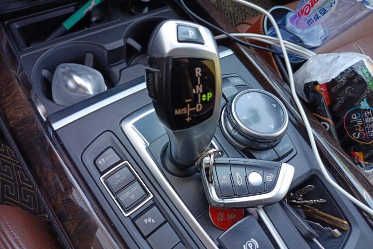 Used BMW X5 2014 xDrive35i M Sport U.S. specification Gear Lever