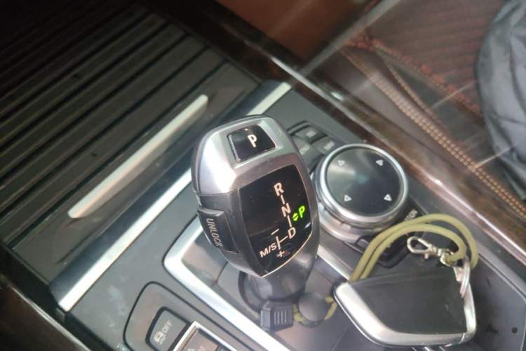 Used BMW X5  Gear Lever
