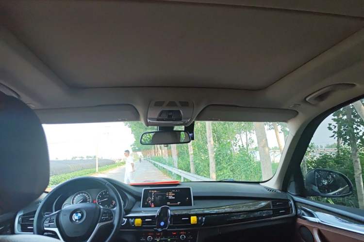 Used BMW X5 2014 xDrive35i Leading Model Headliner