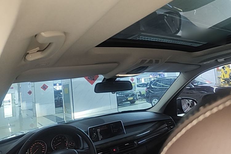 Used BMW X5 2014 xDrive35i Leading Model Headliner