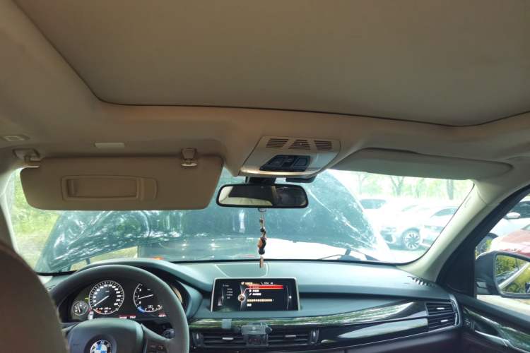 Used BMW X5 2014 xDrive35i Leading Model Headliner