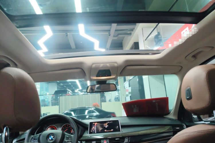 Used BMW X5 2014 xDrive35i Leading Model Headliner