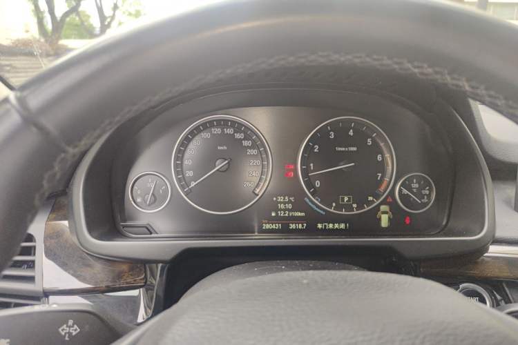 Used BMW X5 2014 xDrive35i Elegant Edition Instrument Cluster