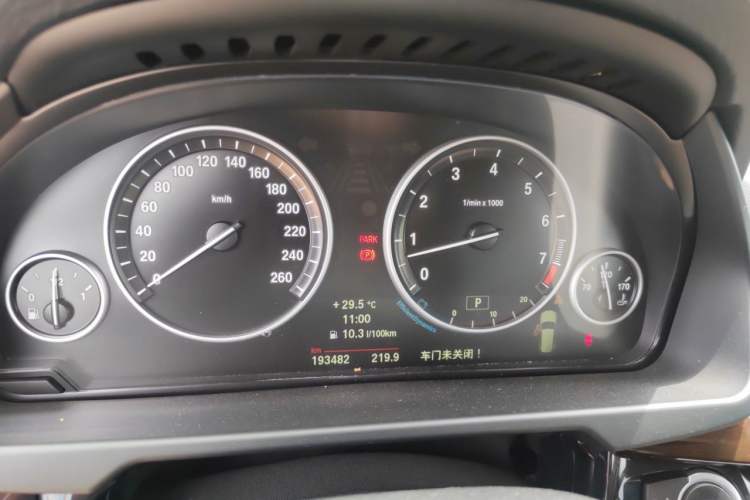 Used BMW X5 2014 xDrive35i Elegant Edition Instrument Cluster