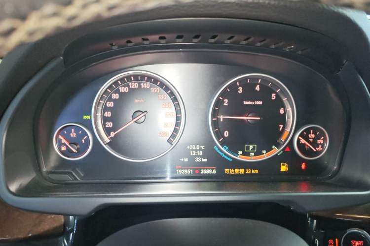 Used BMW X5 2014 xDrive35i Elegant Edition Instrument Cluster