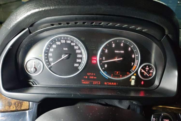 Used BMW X5 2014 xDrive35i Elegant Edition Instrument Cluster