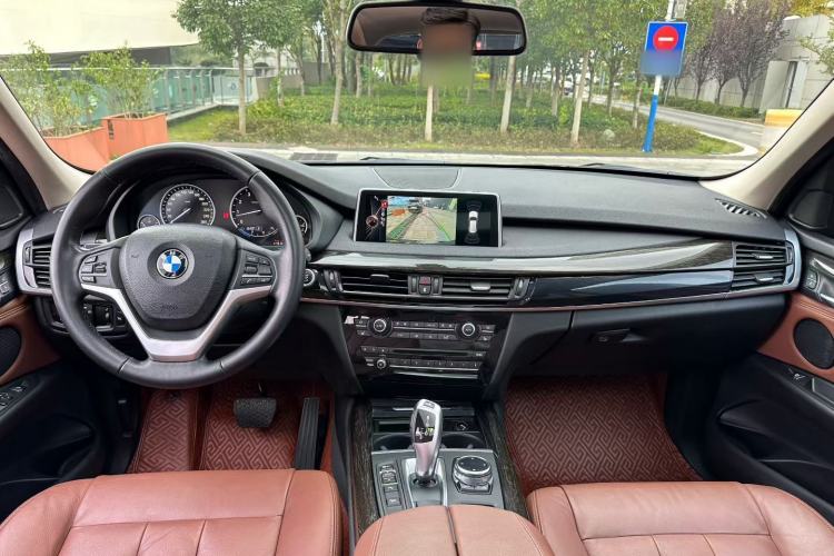Used BMW X5 2014 xDrive35i Luxury Edition Interior 1