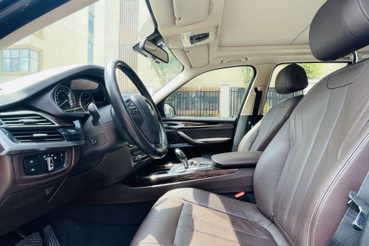 Used BMW X5 2014 xDrive35i Elegant Edition Interior 1