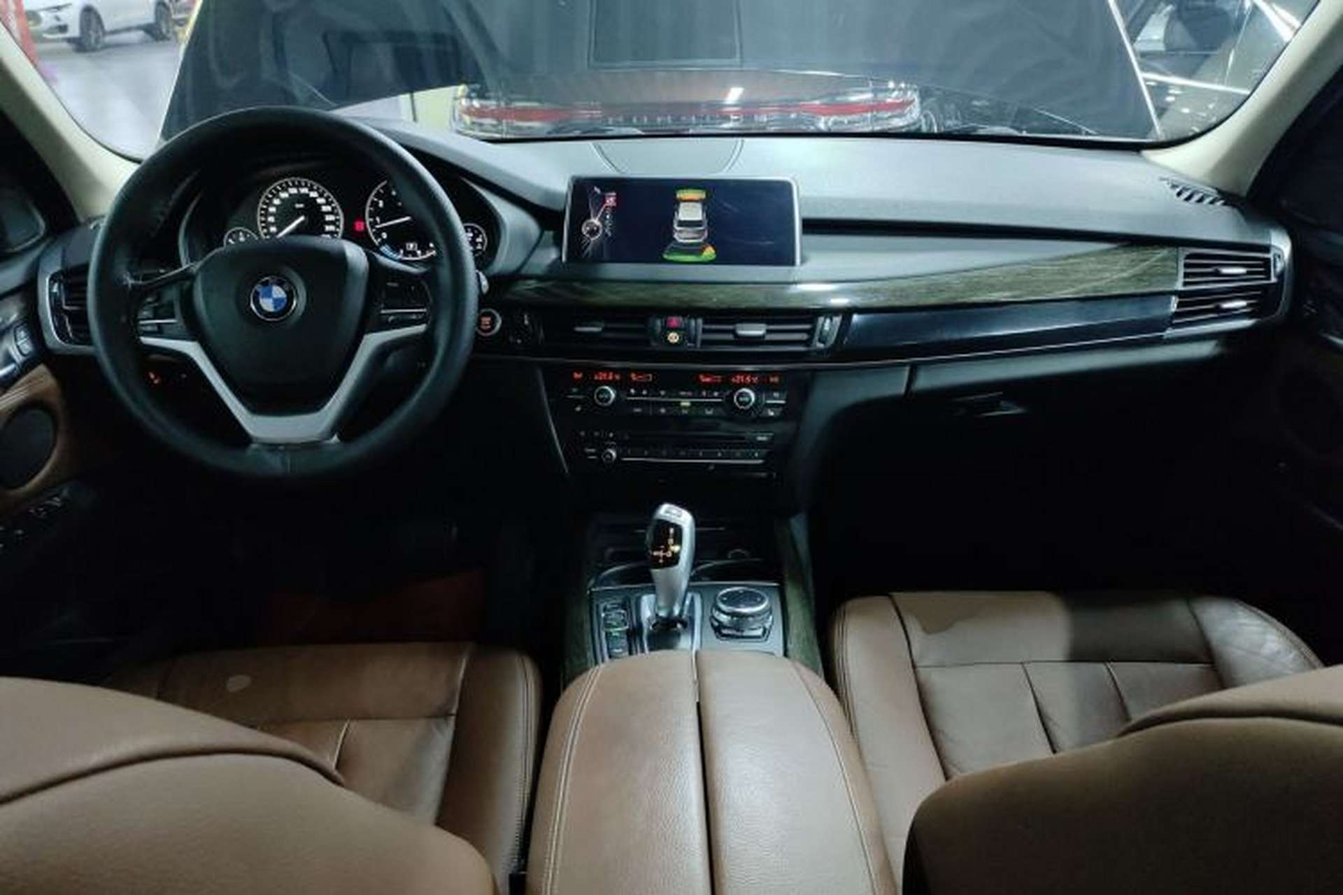 Used BMW X5 2014 xDrive35i Luxury Edition Interior 2
