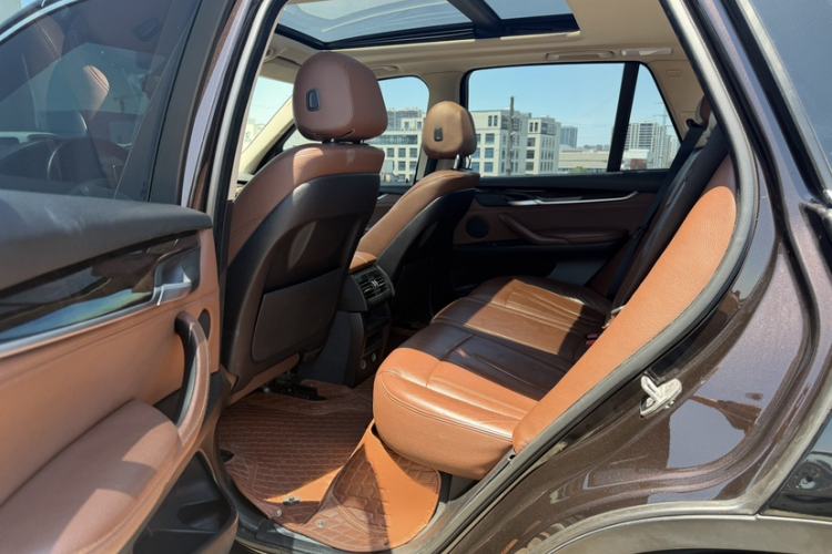 Used BMW X5 2014 xDrive35i Elegant Edition Interior 2