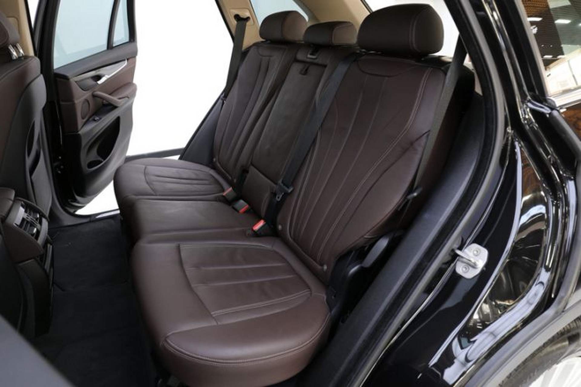 Used BMW X5 2014 xDrive35i Leading Model Interior 2