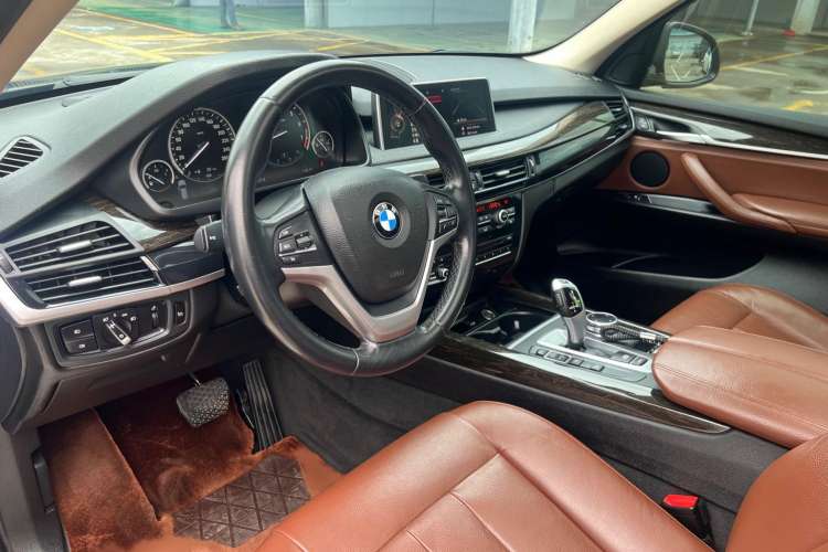 Used BMW X5 2014 xDrive35i Luxury Edition Interior 3