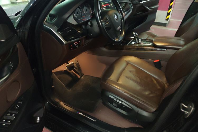 Used BMW X5 2014 xDrive35i Elegant Edition Interior 3