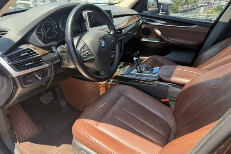 Used BMW X5 2014 xDrive35i Elegant Edition Interior 5
