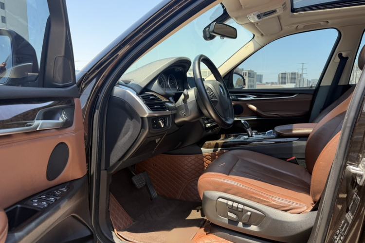 Used BMW X5 2014 xDrive35i Elegant Edition Interior 7
