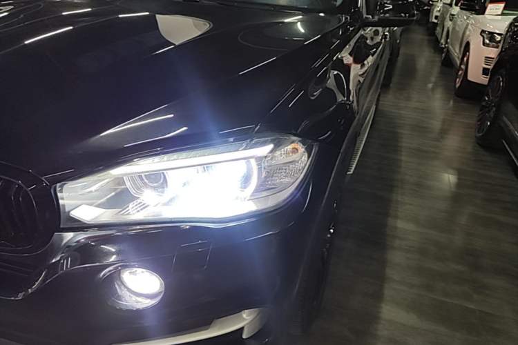 Used BMW X5 2014 xDrive35i Elegant Edition Left Front Headlight