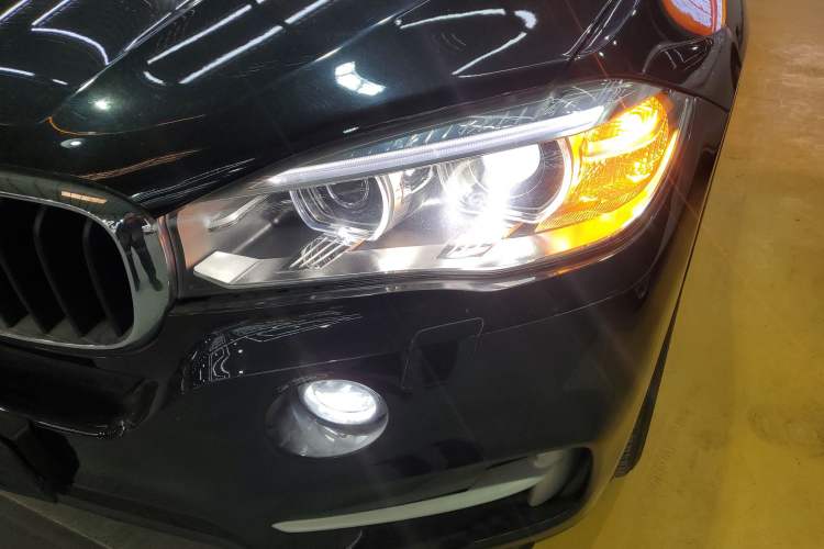 Used BMW X5 2014 xDrive35i Elegant Edition Left Front Headlight