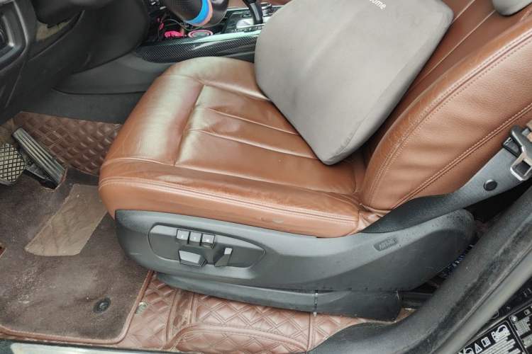 Used BMW X5 2014 xDrive30d Left Front Seat