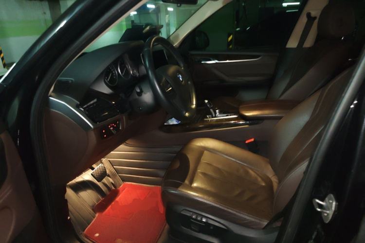 Used BMW X5 2014 xDrive35i Elegant Edition Left Front Seat