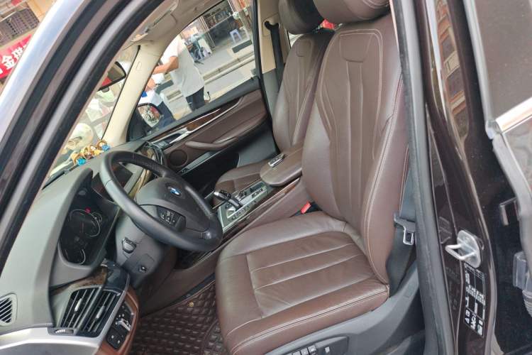 Used BMW X5 2014 xDrive35i Elegant Edition Left Front Seat