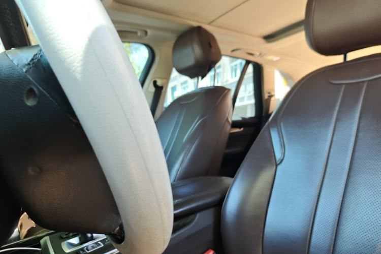 Used BMW X5 2014 xDrive35i Leading Model Left Front Seat