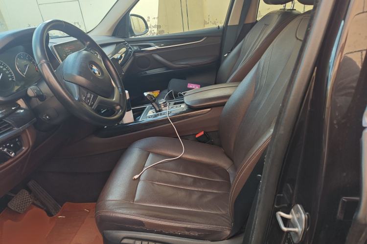 Used BMW X5 2014 xDrive35i Leading Model Left Front Seat
