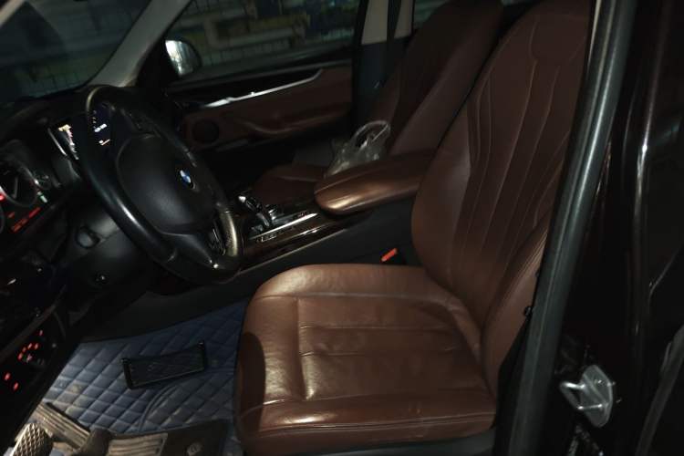 Used BMW X5 2014 xDrive35i Elegant Edition Left Front Seat