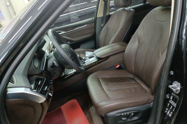 Used BMW X5 2014 xDrive35i Elegant Edition Left Front Seat