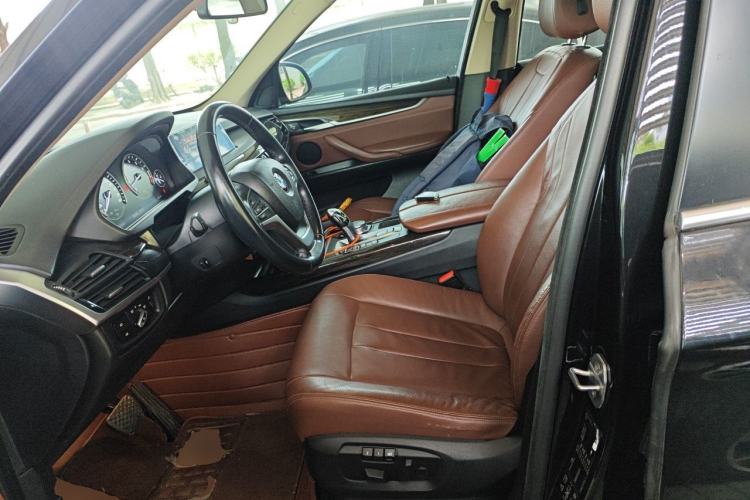 Used BMW X5 2014 xDrive35i Leading Model Left Front Seat