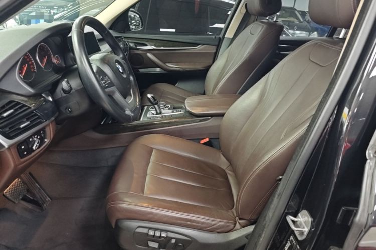 Used BMW X5 2014 xDrive35i Leading Model Left Front Seat